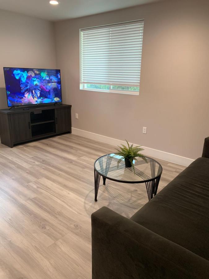 Private Room In New Appartment With Full Bath Los Angeles Exterior foto